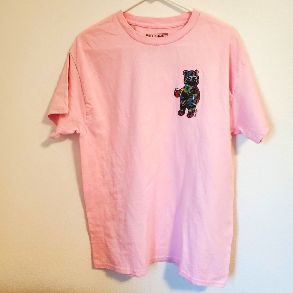 Riot Society Pink T-Shirt Sized Large NWOT - Picture 2 of 6